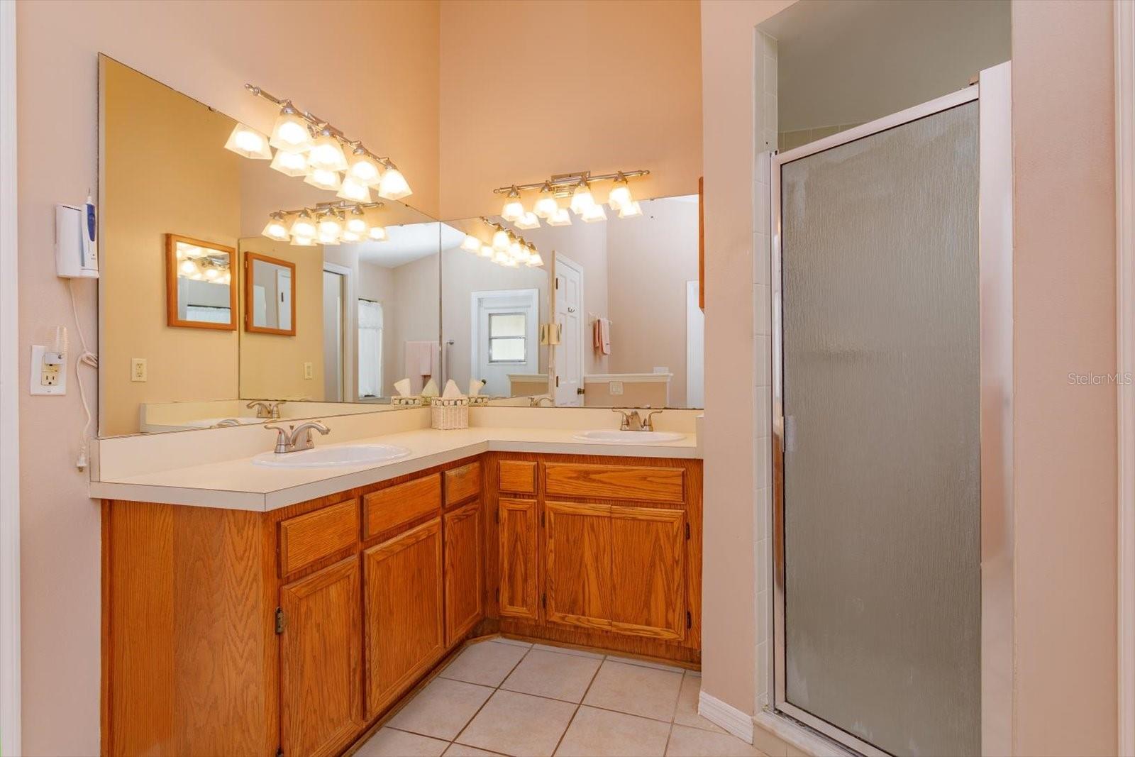 Image 14 of 26 For 11581 Darlington Drive