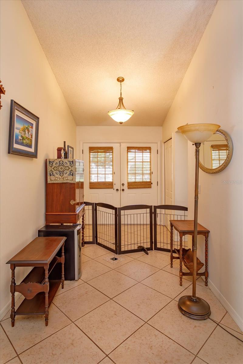 Image 3 of 26 For 11581 Darlington Drive