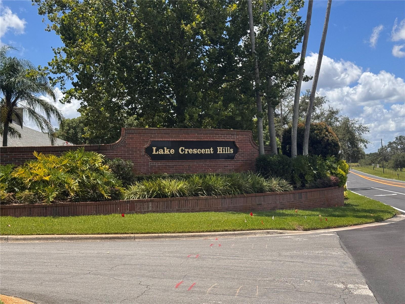 Image 4 of 5 For Crescent Lake Court