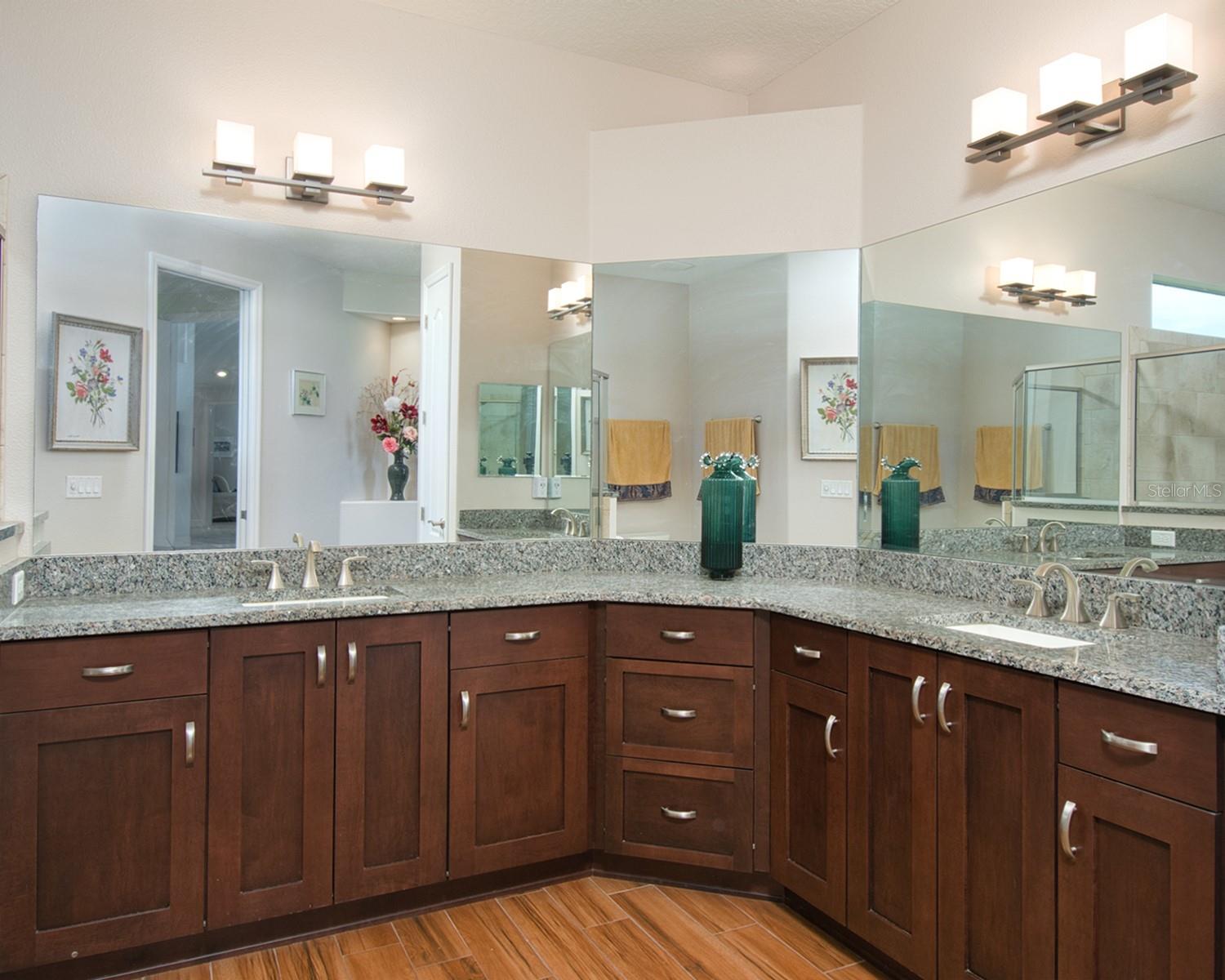 Image 23 of 55 For 11248 Little Nellie Drive