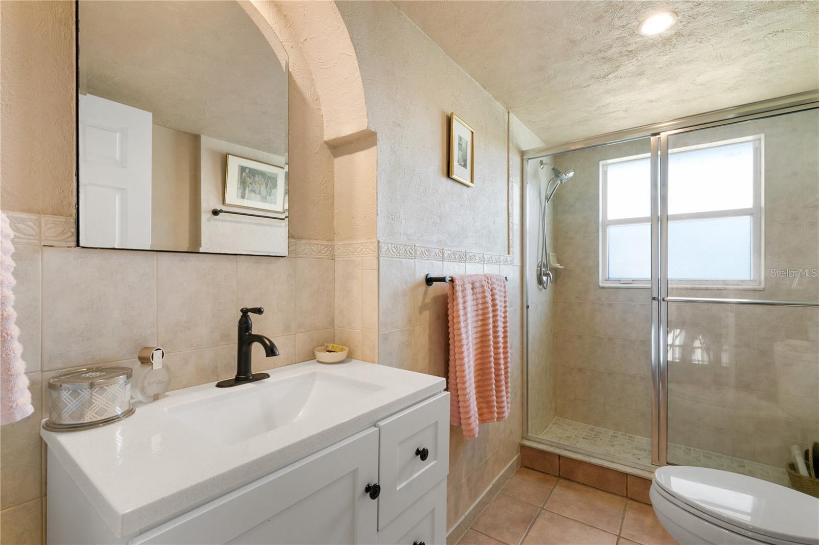 Image 15 of 25 For 1405 Hilltop Drive