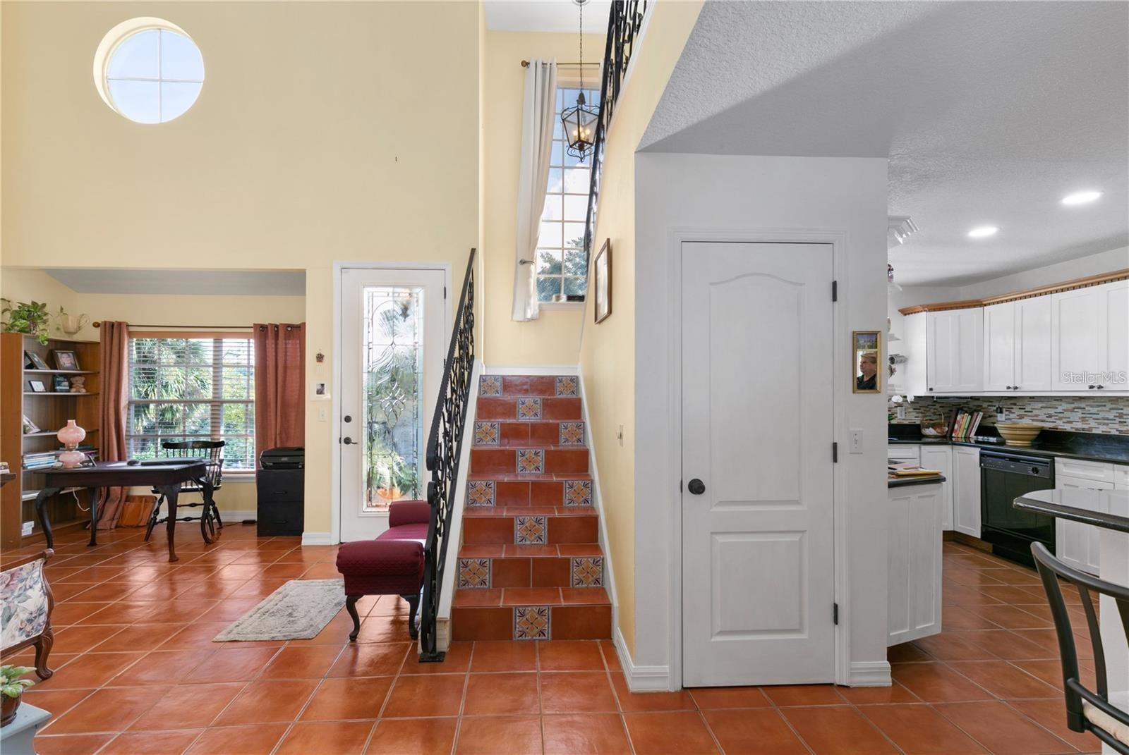 Image 3 of 25 For 1405 Hilltop Drive