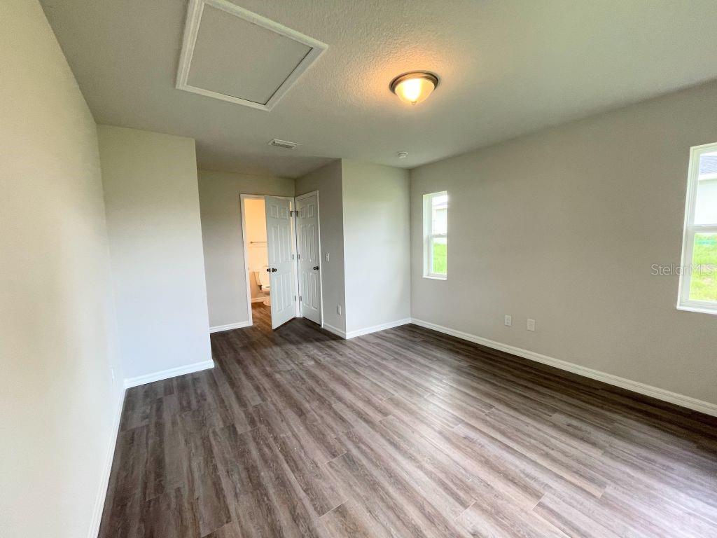 Image 10 of 24 For 4553 E Walker St