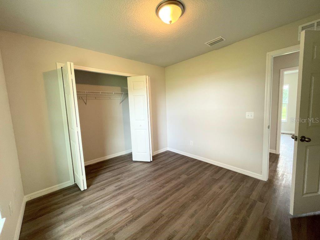 Image 19 of 24 For 4553 E Walker St
