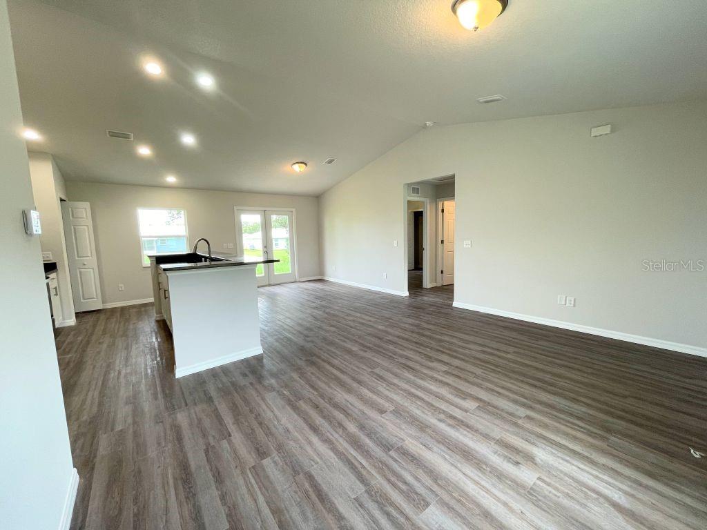 Image 4 of 24 For 4553 E Walker St
