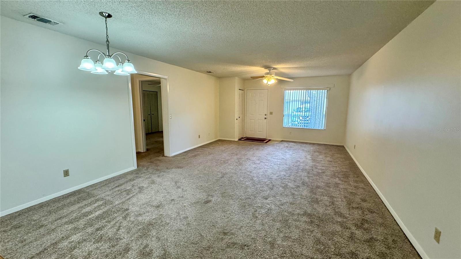 Image 4 of 25 For 30126 Tavares Ridge Boulevard 95