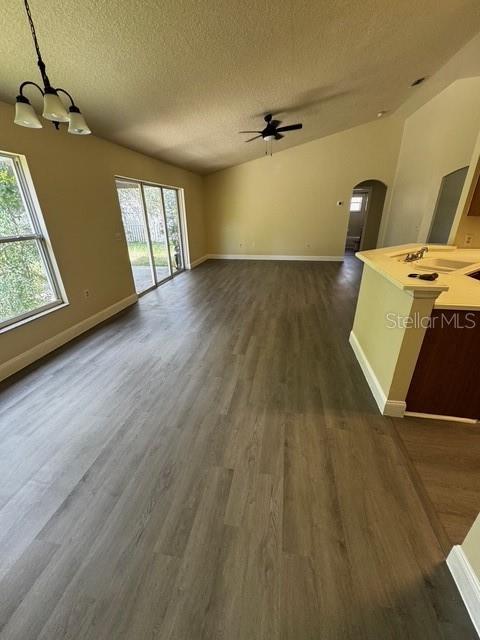 Image 5 of 18 For 10312 Pleasant View Drive
