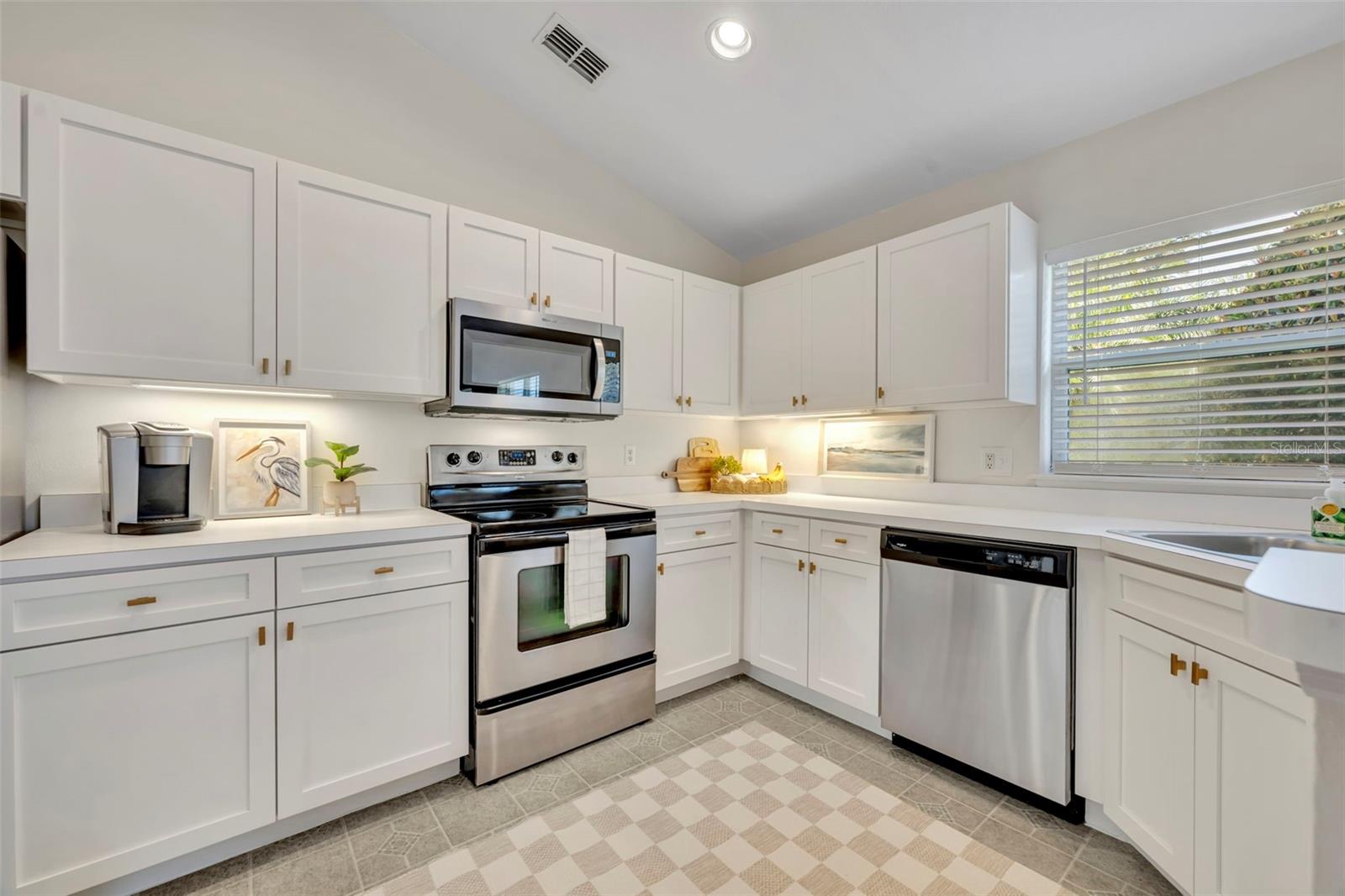 Image 17 of 56 For 1812 Stafford Springs Boulevard