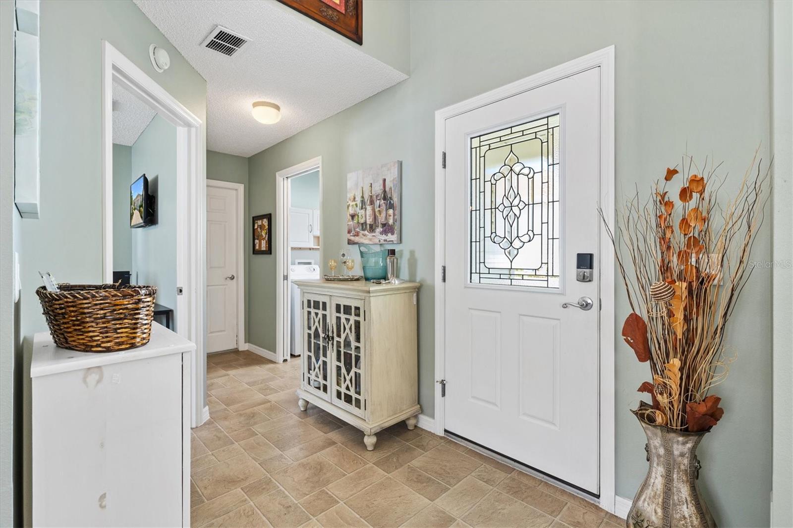 Image 4 of 41 For 552 Audrey Lane