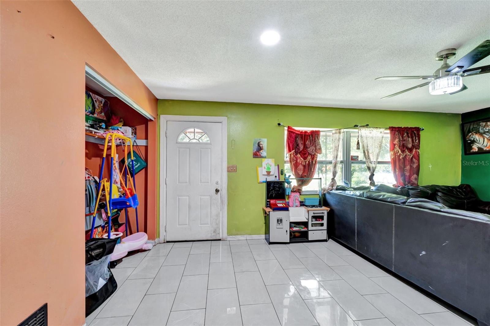 Image 11 of 40 For 28751 Sleepy Bear Lane