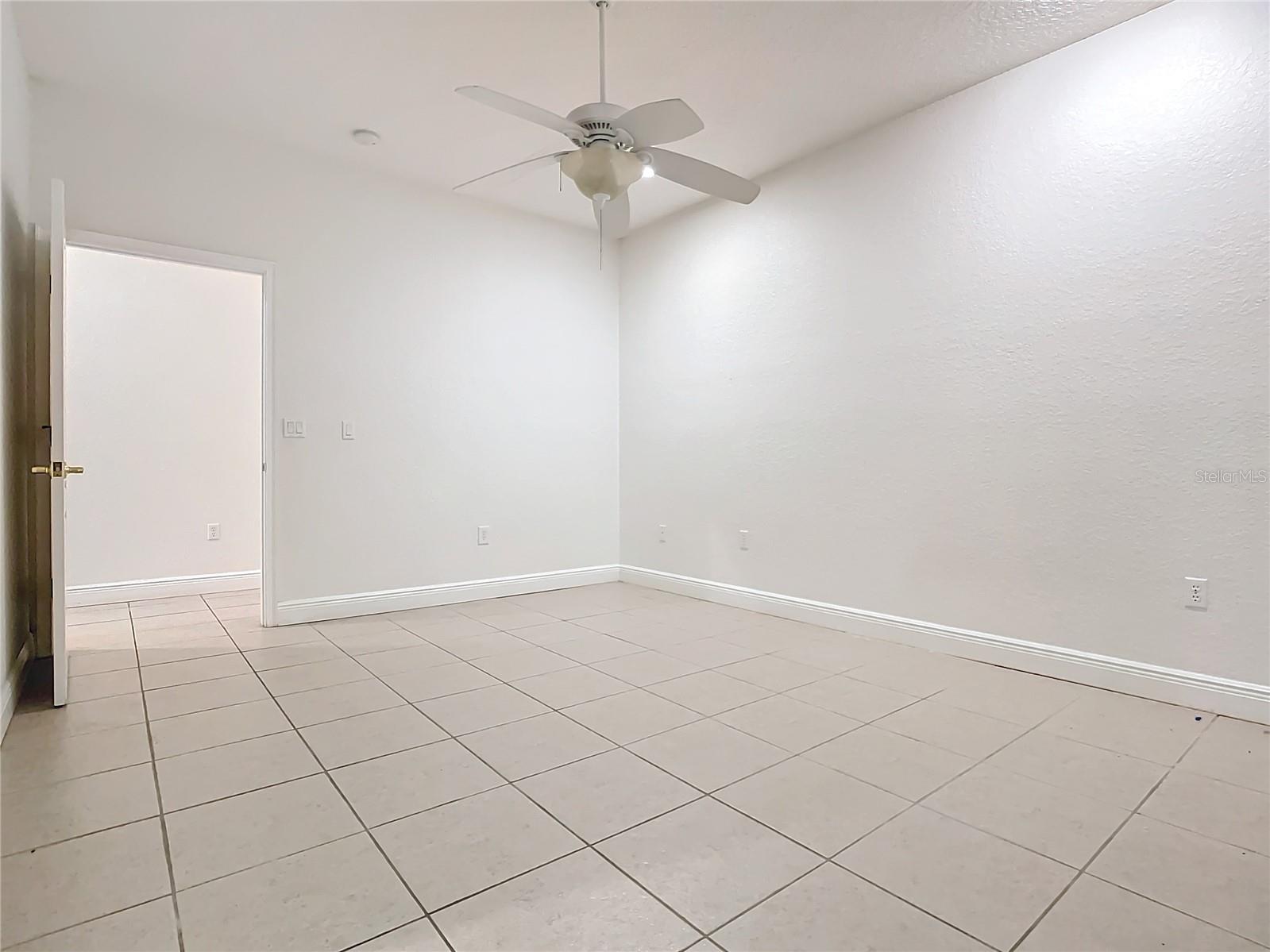 Image 13 of 62 For 132 Orange Ave