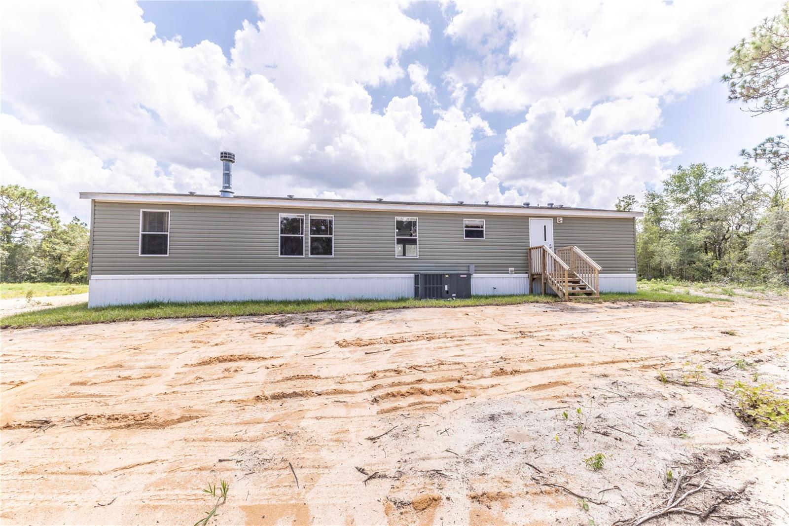 Image 18 of 23 For 16921 64th Street