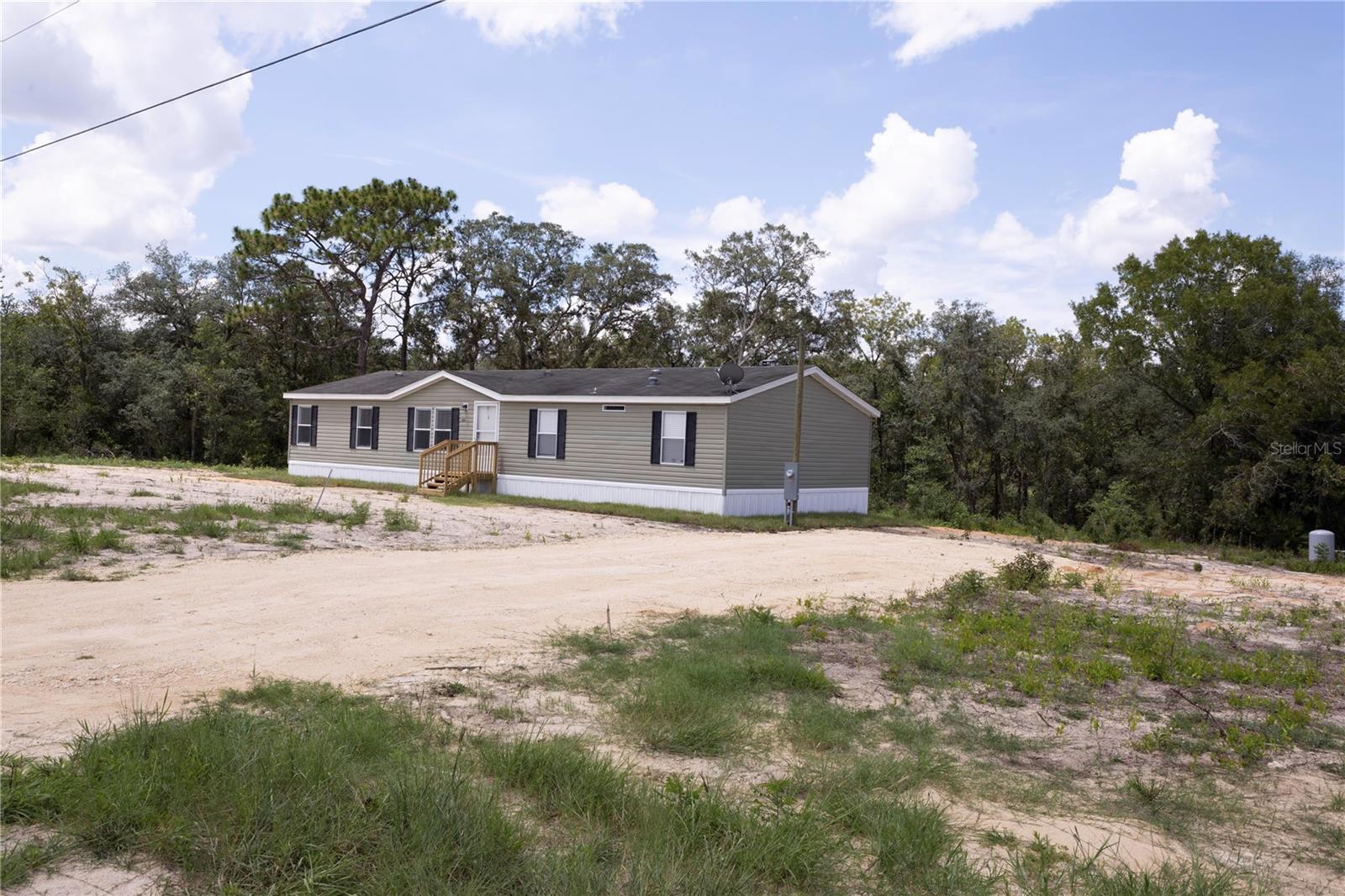 Image 21 of 23 For 16921 64th Street