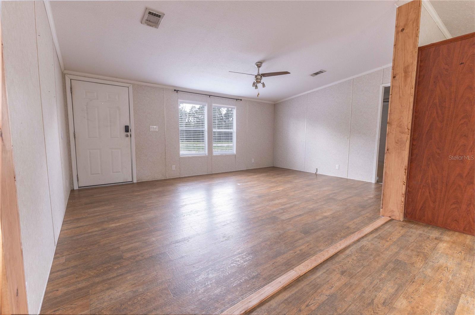 Image 3 of 23 For 16921 64th Street