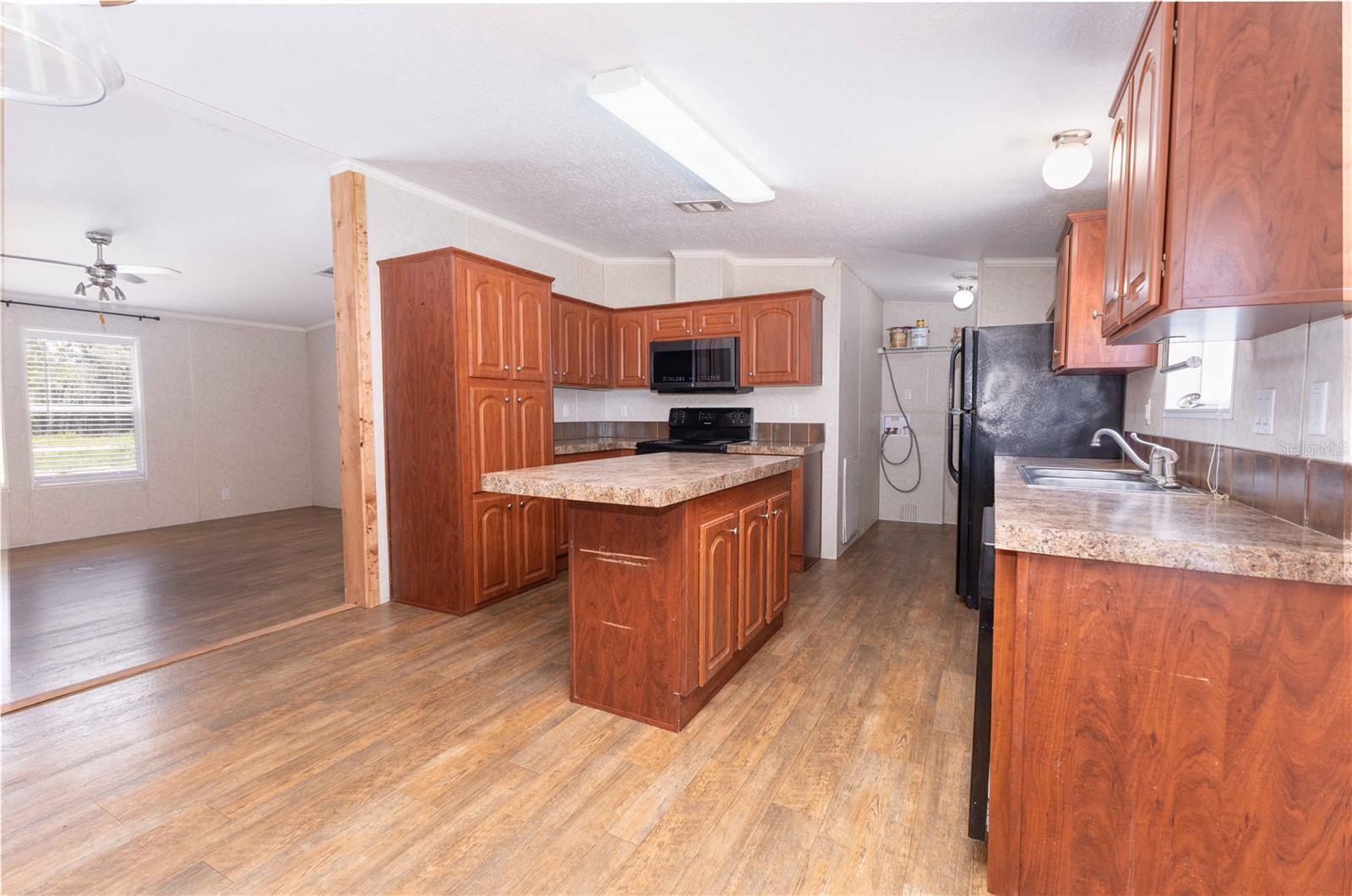 Image 5 of 23 For 16921 64th Street