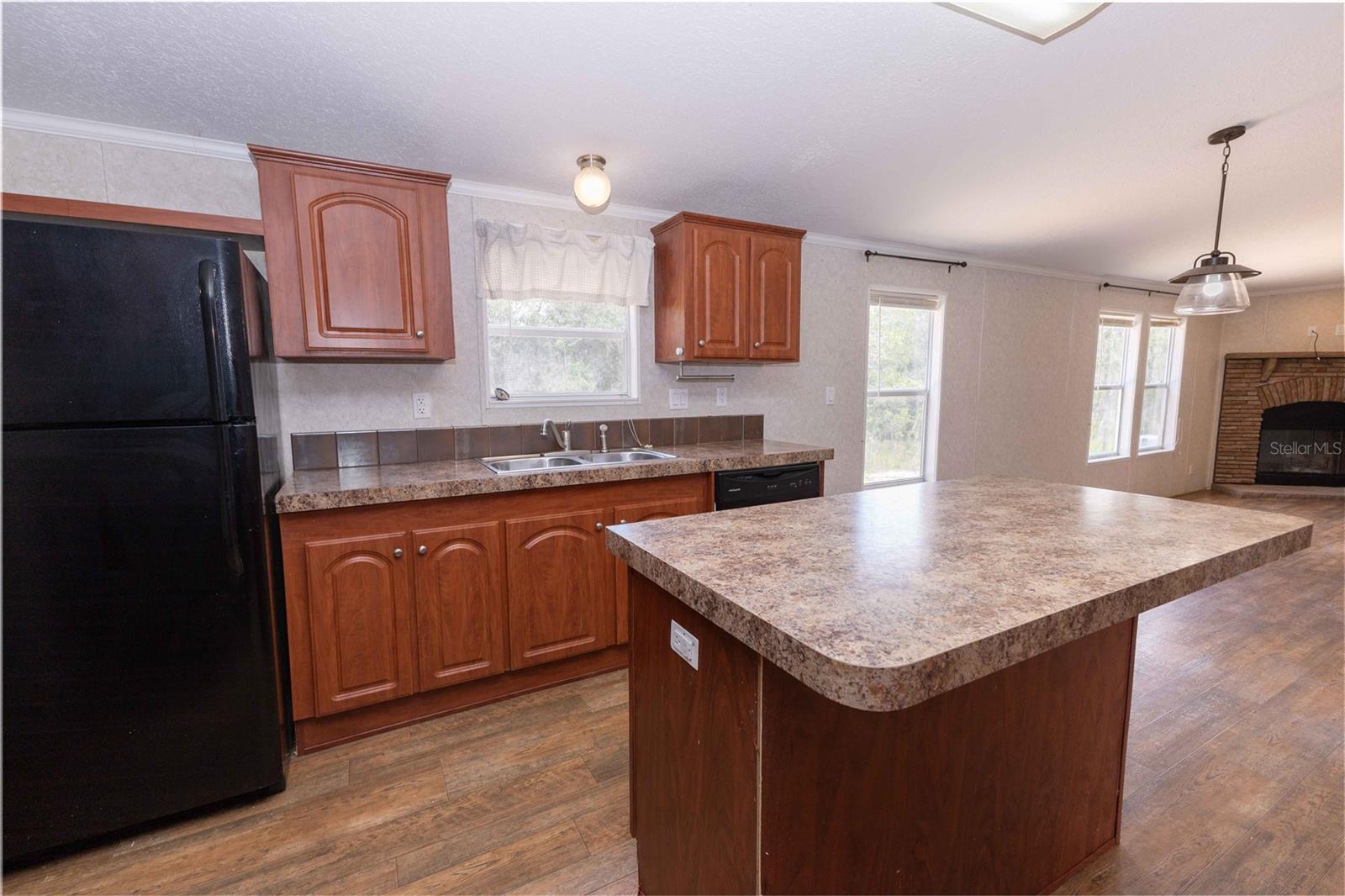 Image 6 of 23 For 16921 64th Street