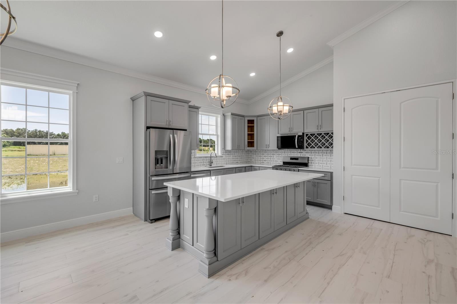 Listing photo id 22 for 4951 125th Loop