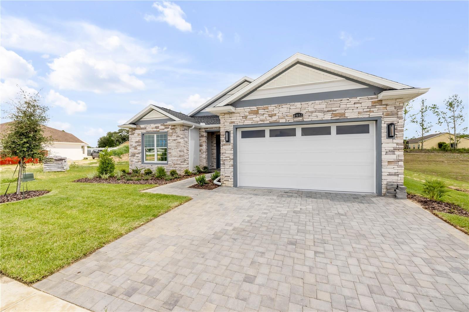 Listing photo id 1 for 4951 125th Loop