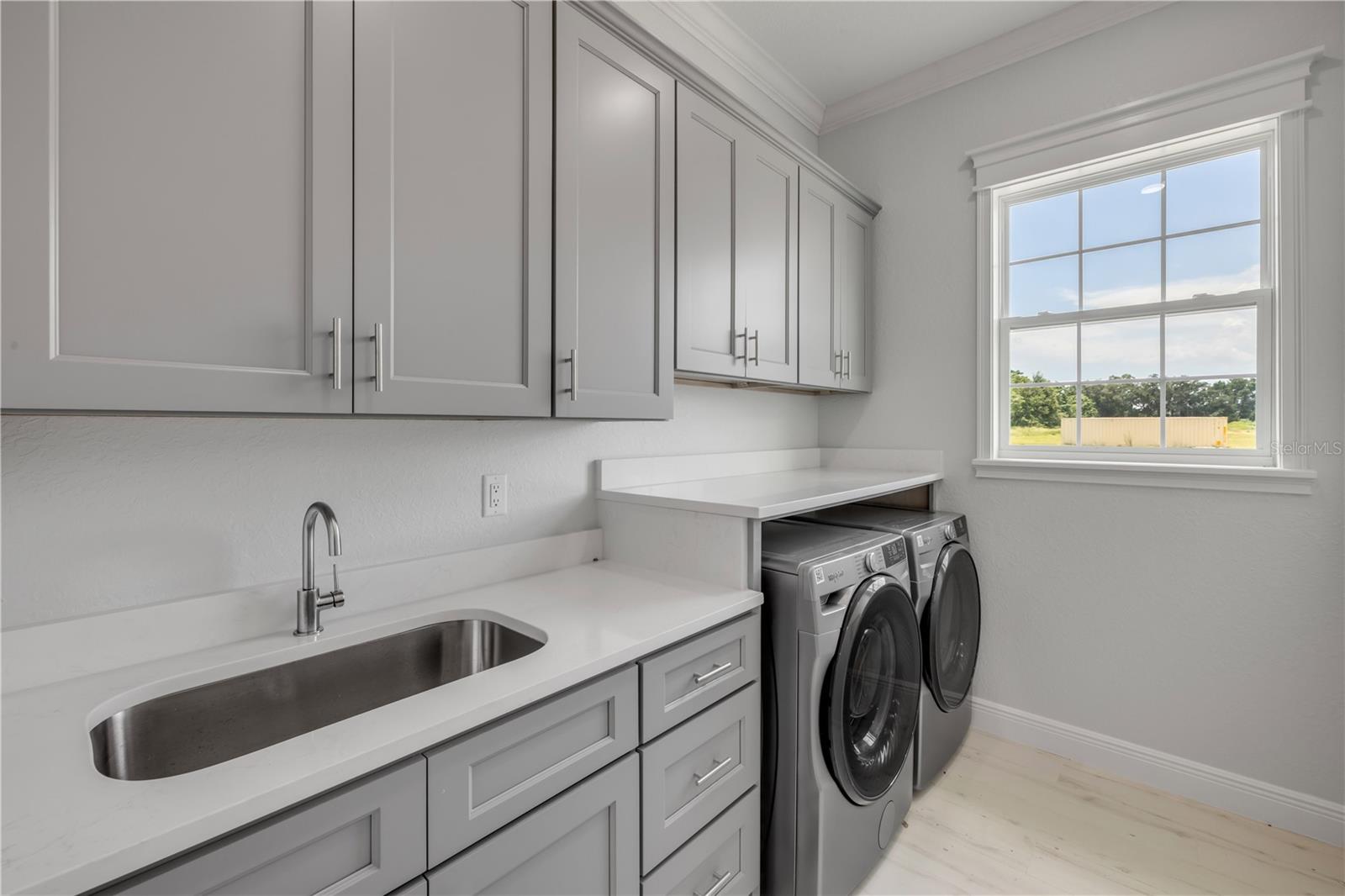 Listing photo id 37 for 4951 125th Loop