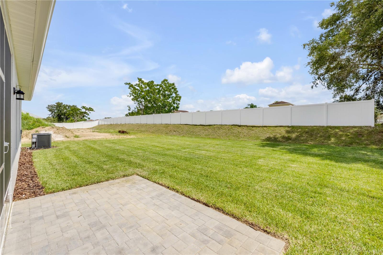 Listing photo id 42 for 4951 125th Loop