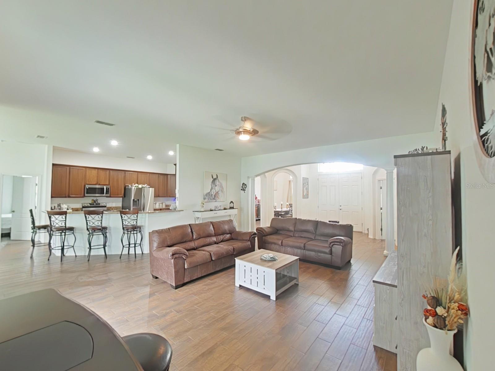Image 15 of 39 For 1614 Prairie Blossom Drive