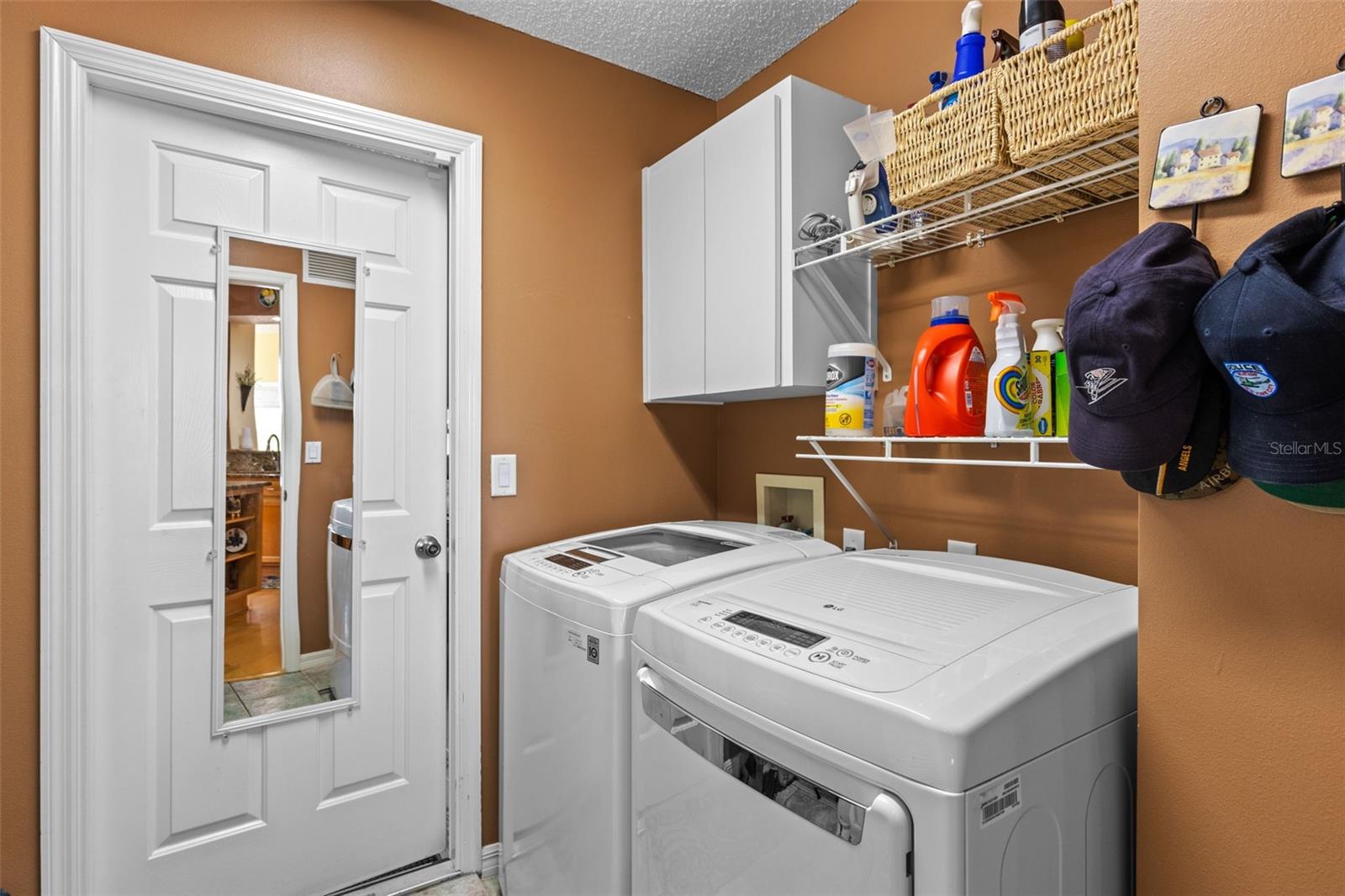 Image 18 of 64 For 4749 St Andrews Arcade