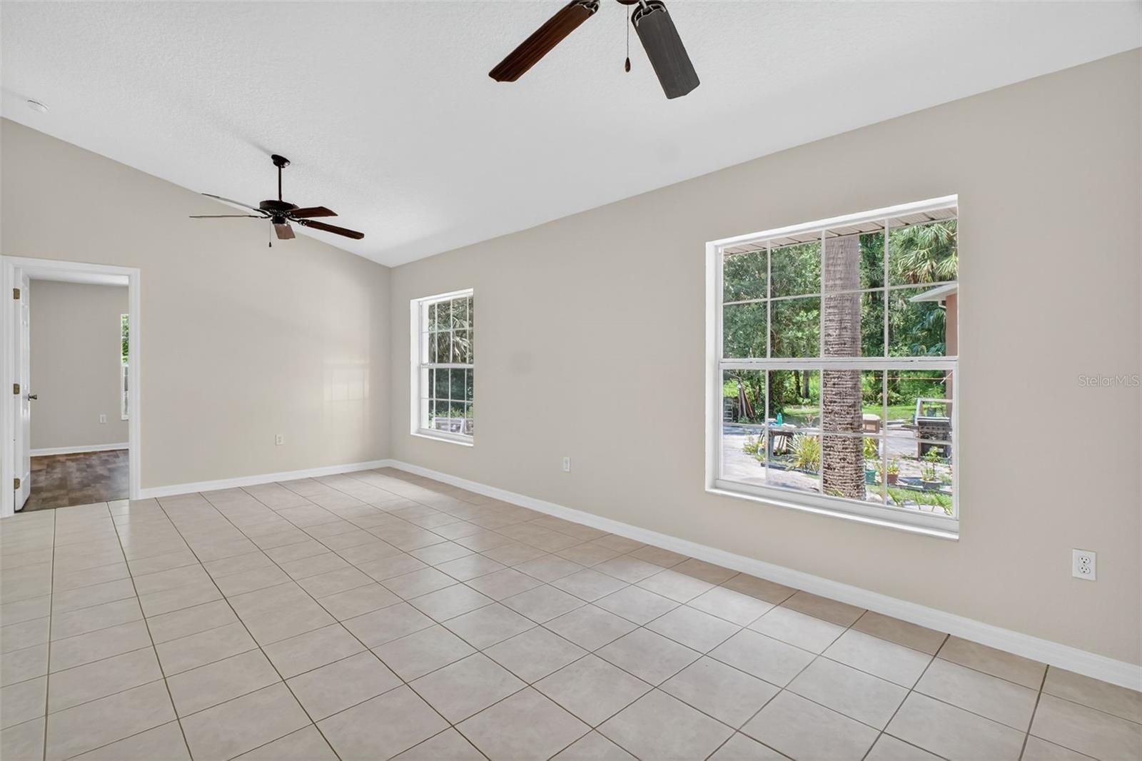 Image 10 of 36 For 31319 Chevy Chase Drive