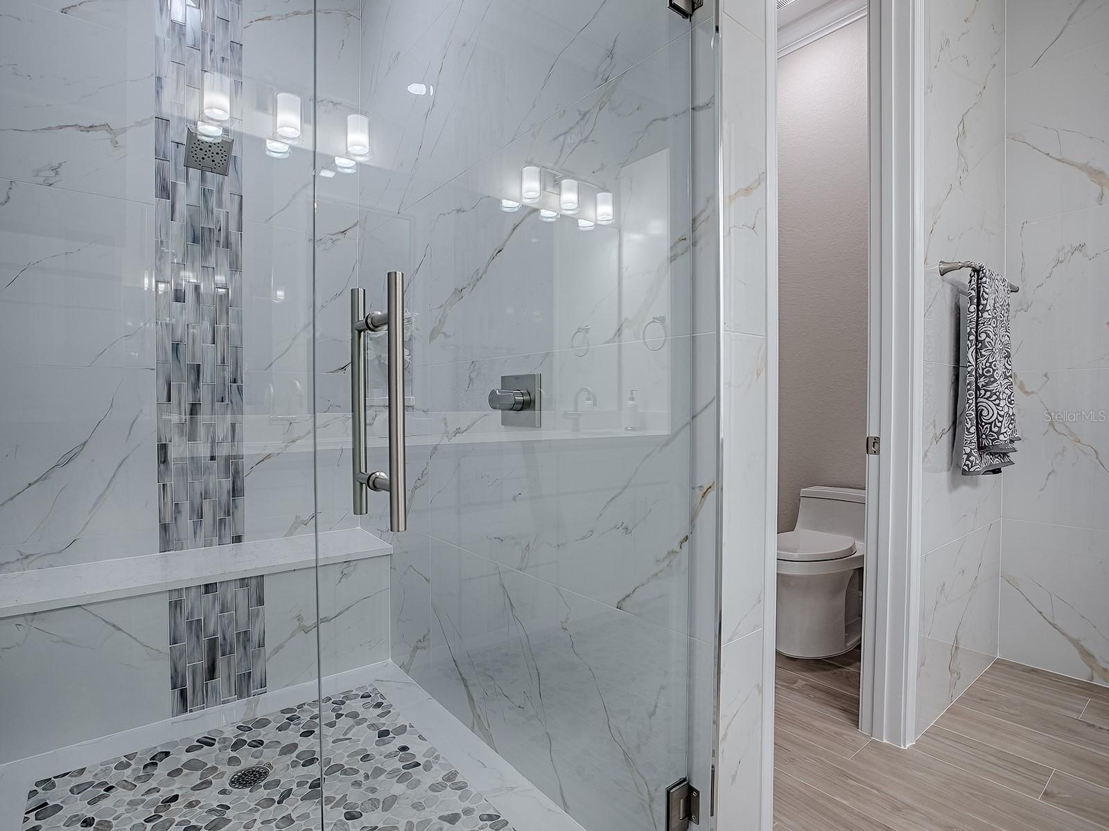 Listing photo id 18 for 12608 49th Drive