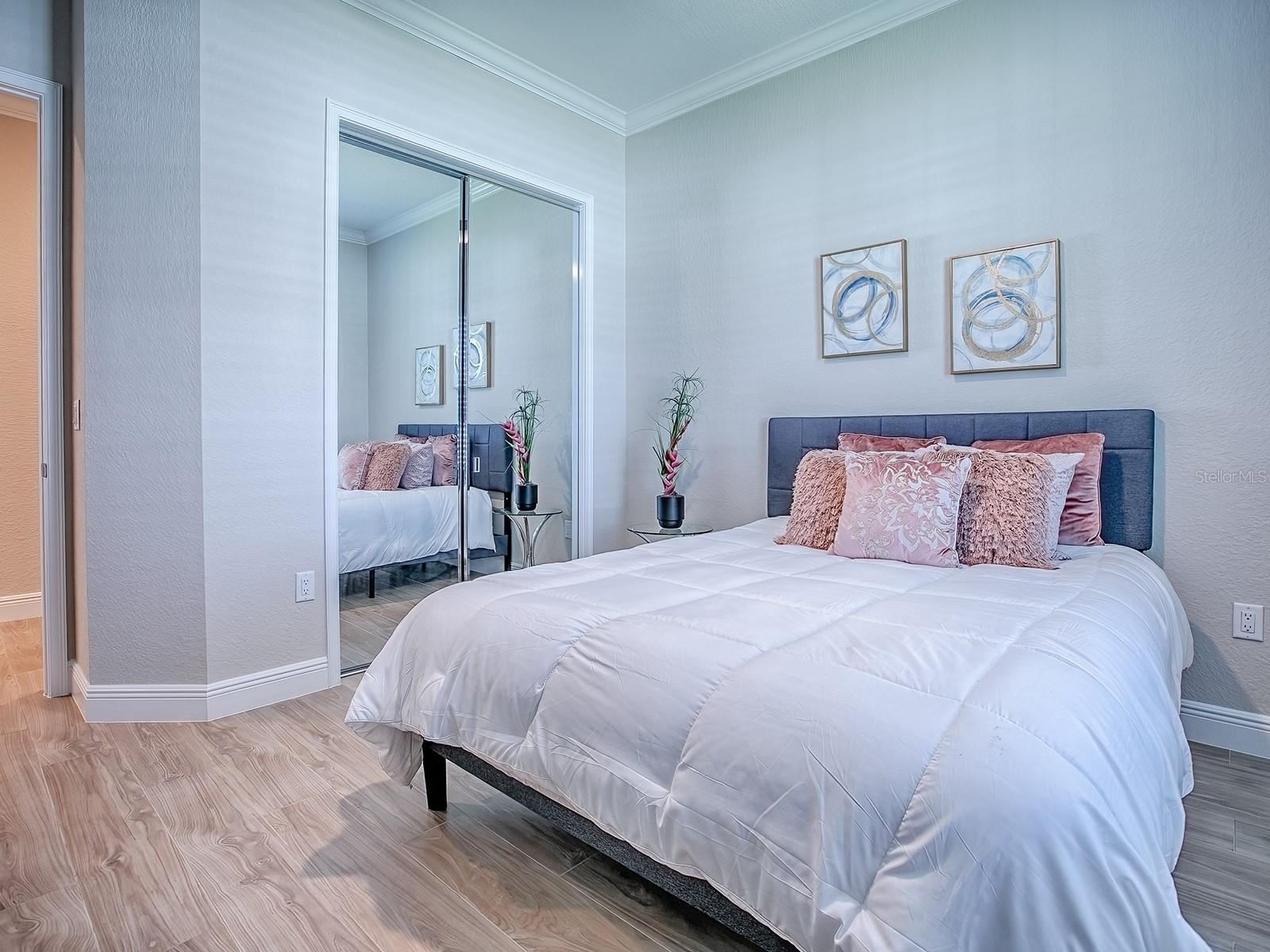 Listing photo id 21 for 12608 49th Drive