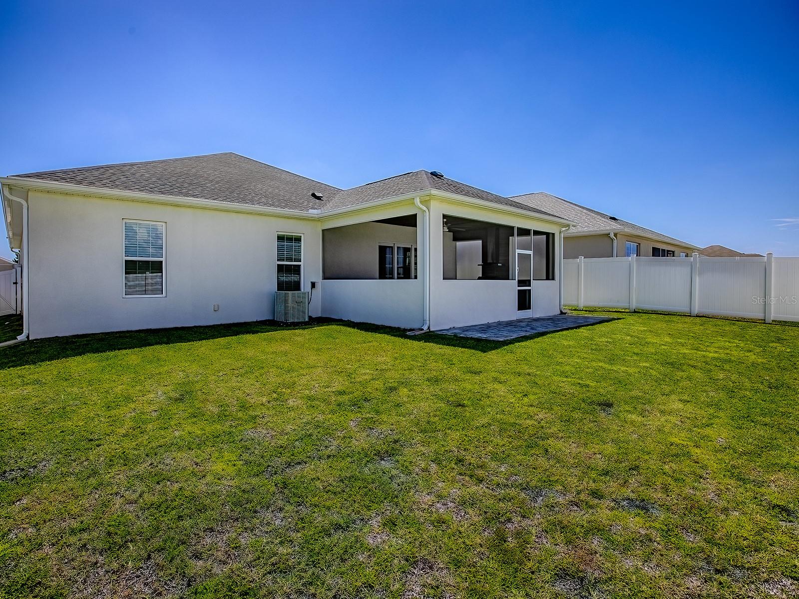 Listing photo id 28 for 12608 49th Drive