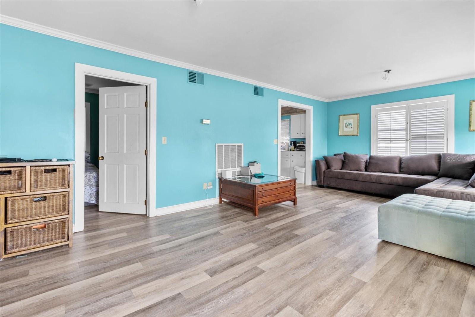 Listing photo id 28 for 519 7th Avenue