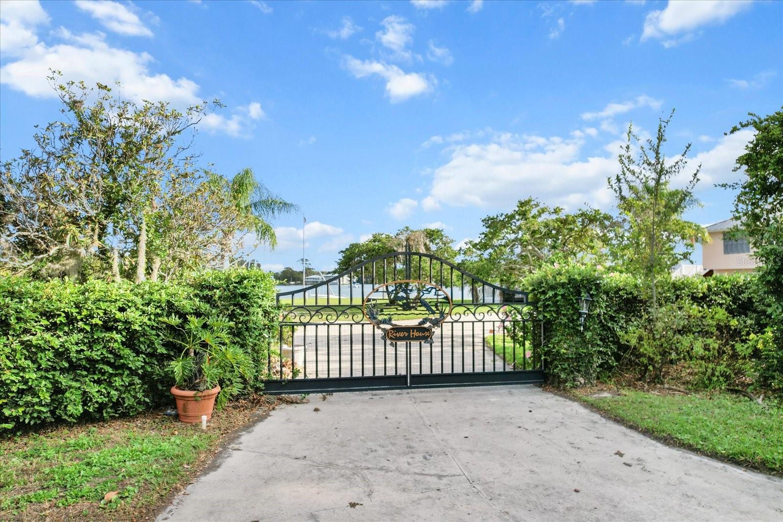 Listing photo id 49 for 519 7th Avenue