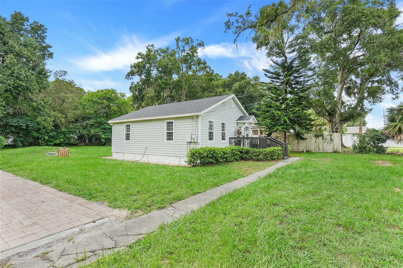 Image 4 of 27 For 3408 Sanford Avenue
