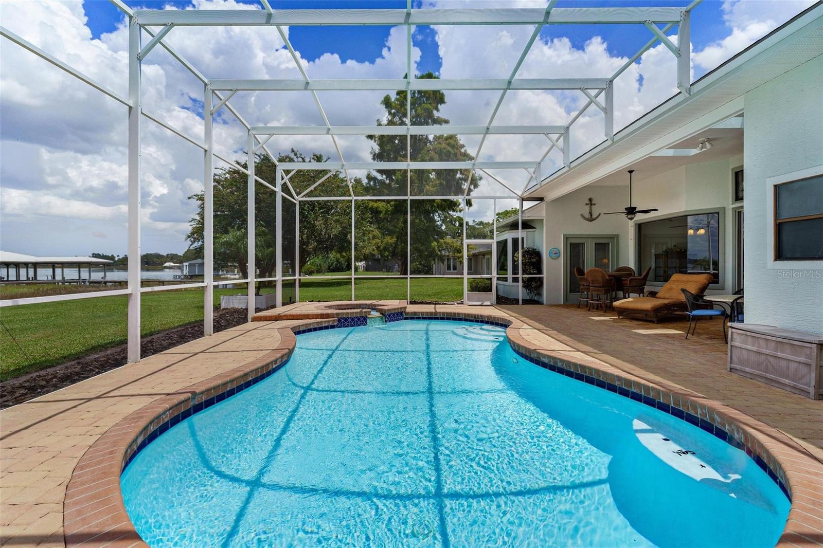 Image 39 of 67 For 16647 Shirley Shores Road