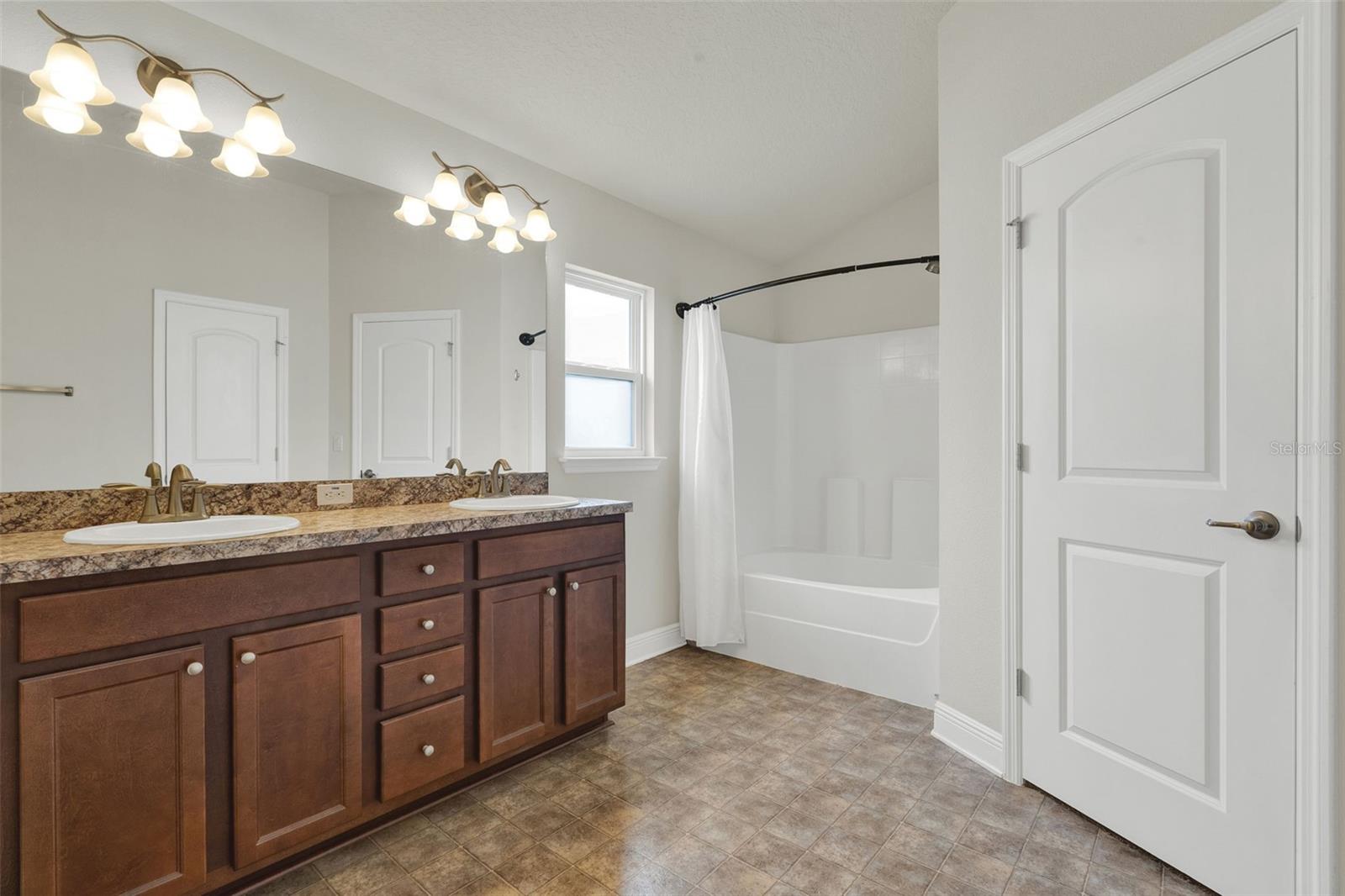 Image 16 of 20 For 4229 Barnsley Lane