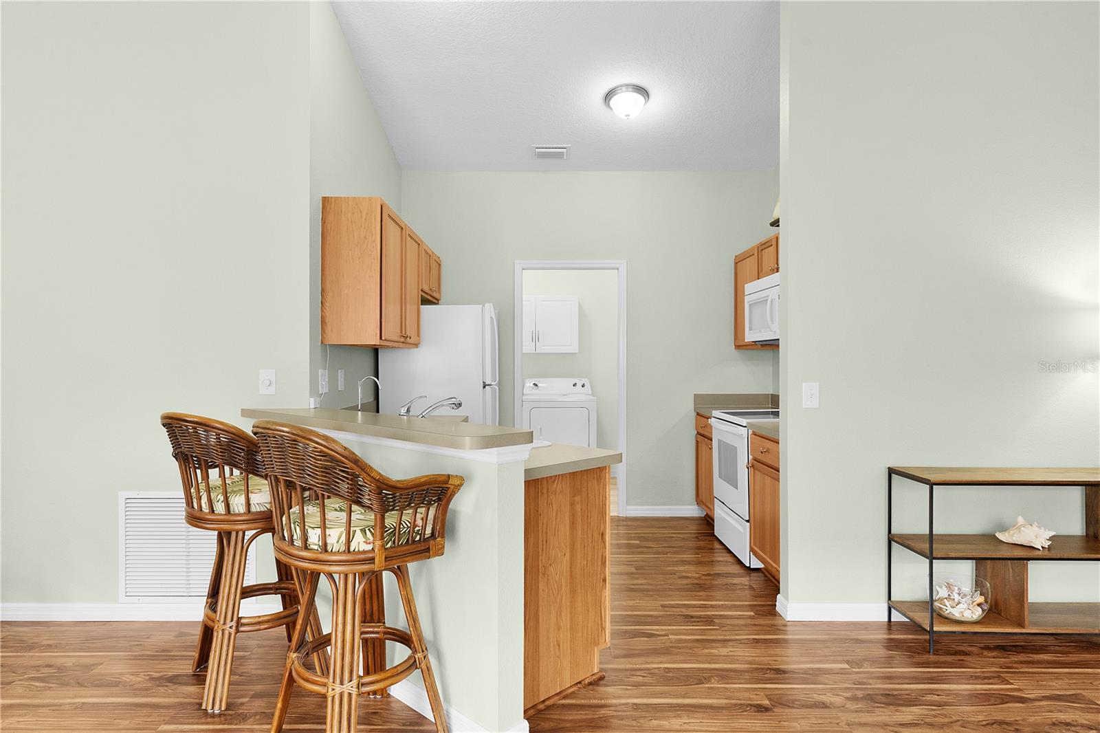 Image 13 of 37 For 3358 Castlegate Court