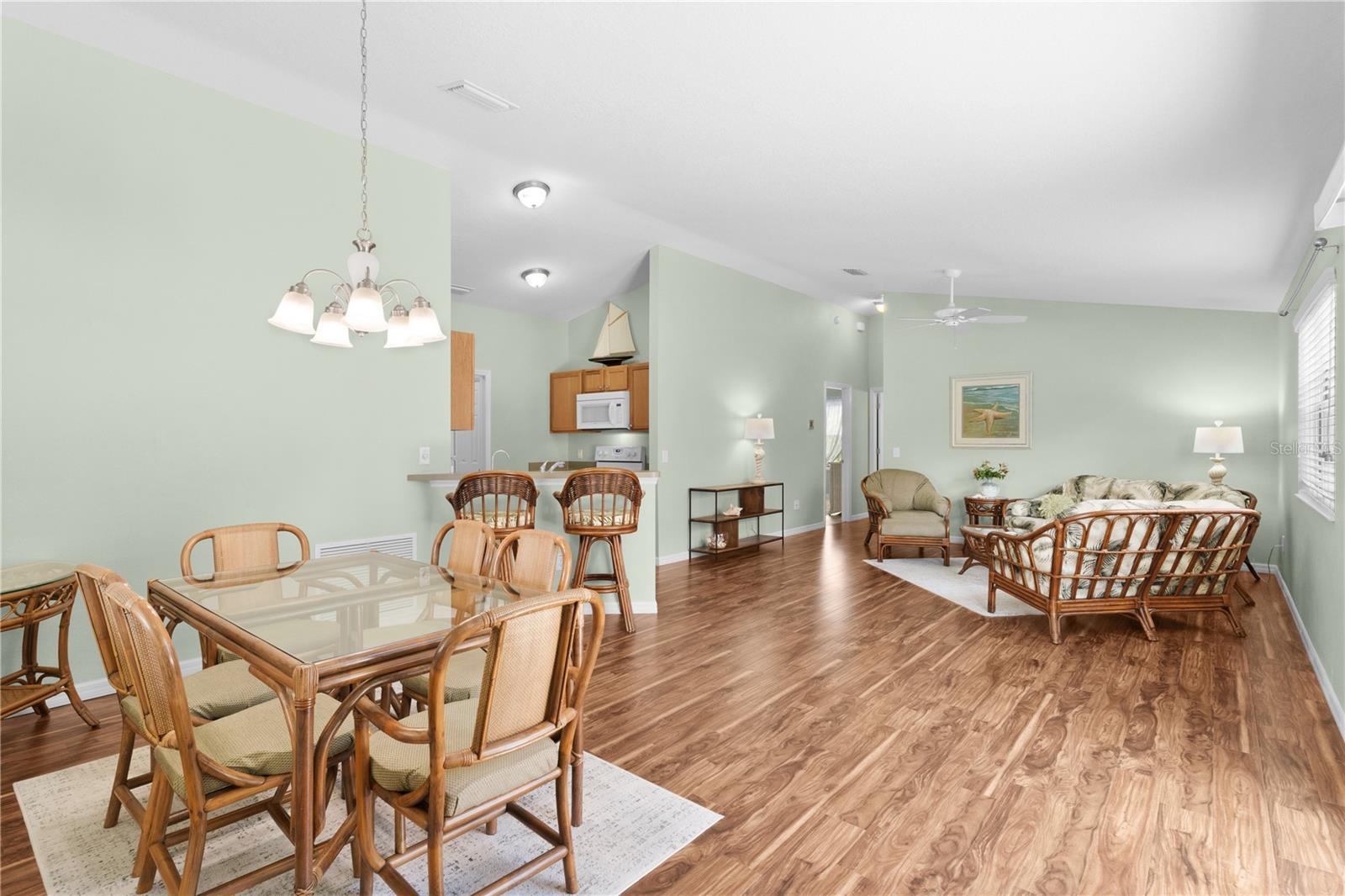 Image 5 of 37 For 3358 Castlegate Court