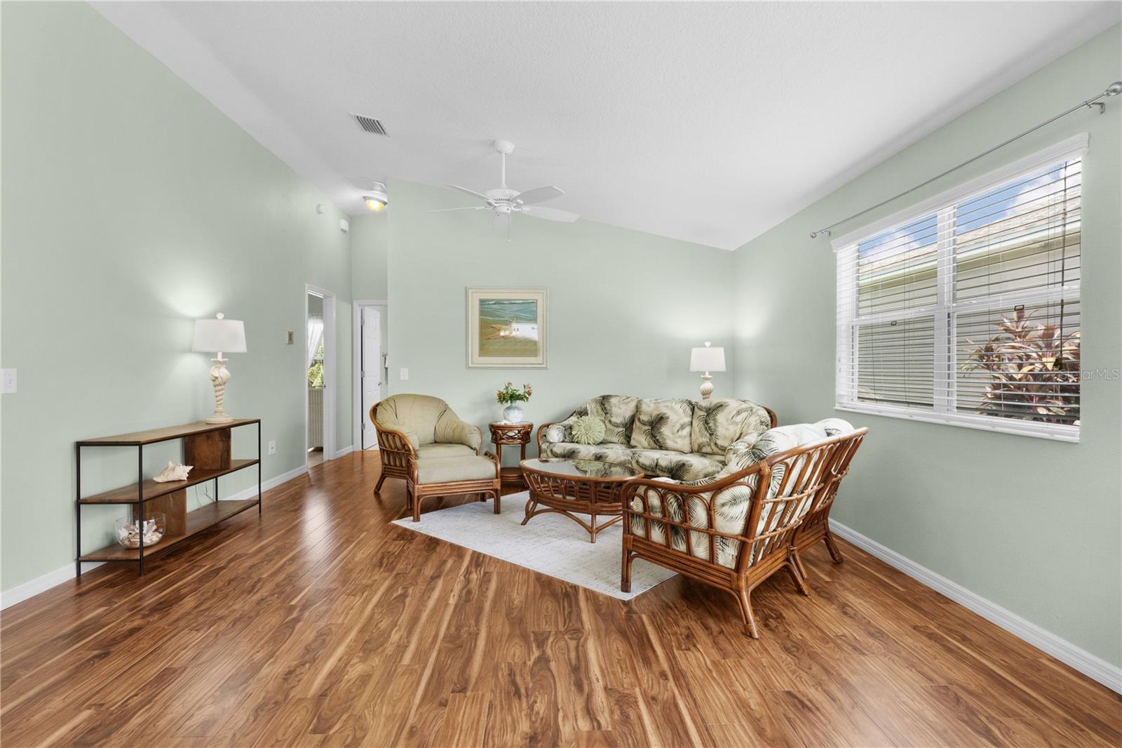 Image 8 of 37 For 3358 Castlegate Court