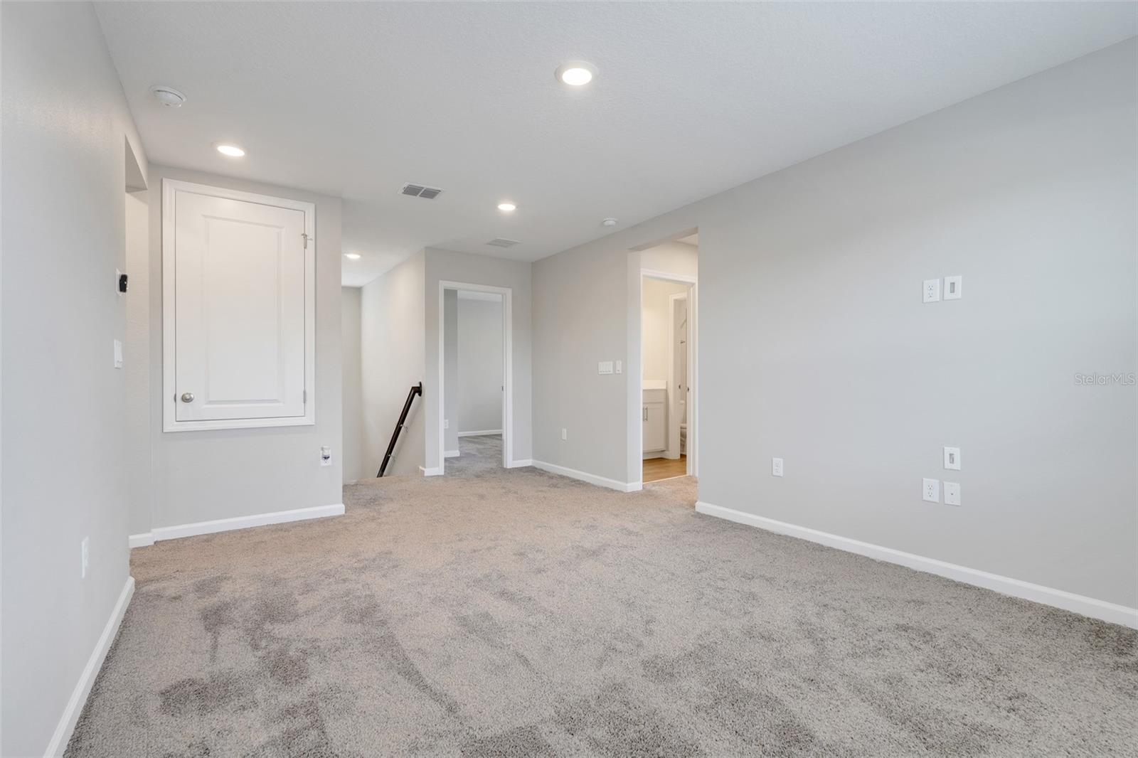 Image 23 of 46 For 853 Blue Creek Drive