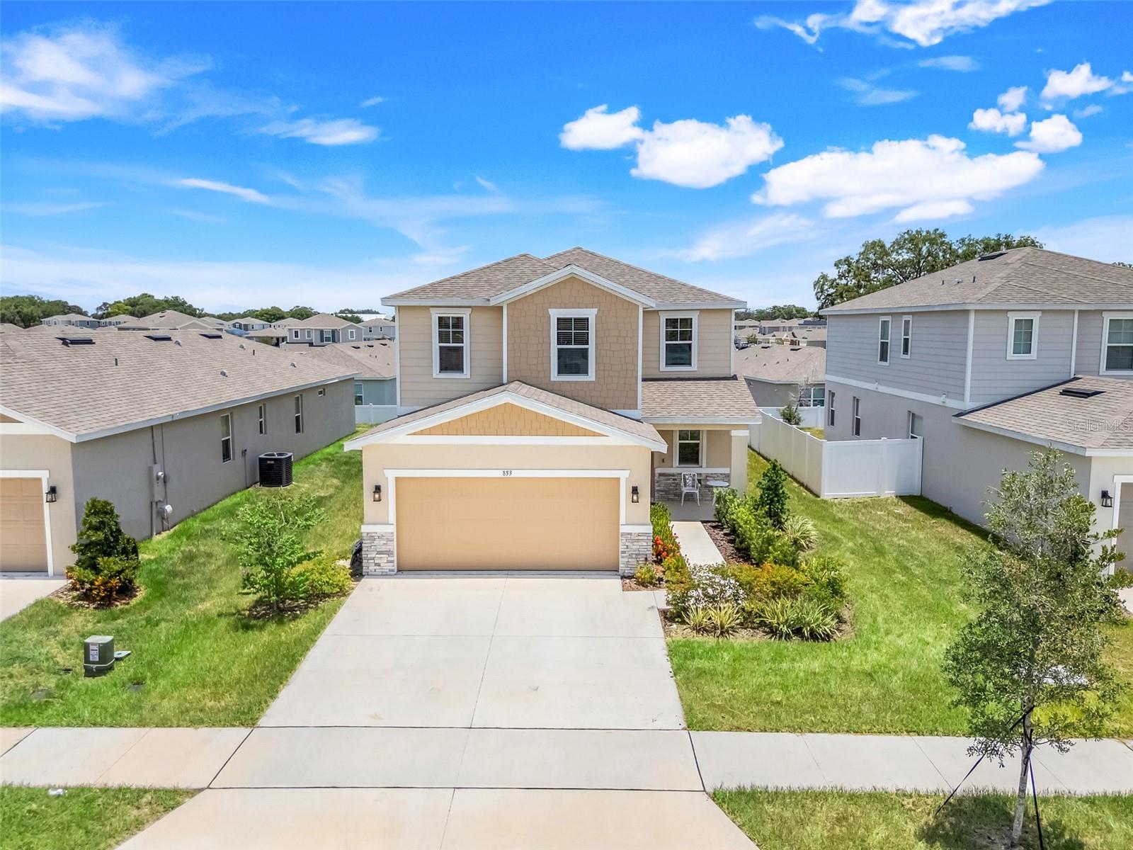 Image 3 of 46 For 853 Blue Creek Drive