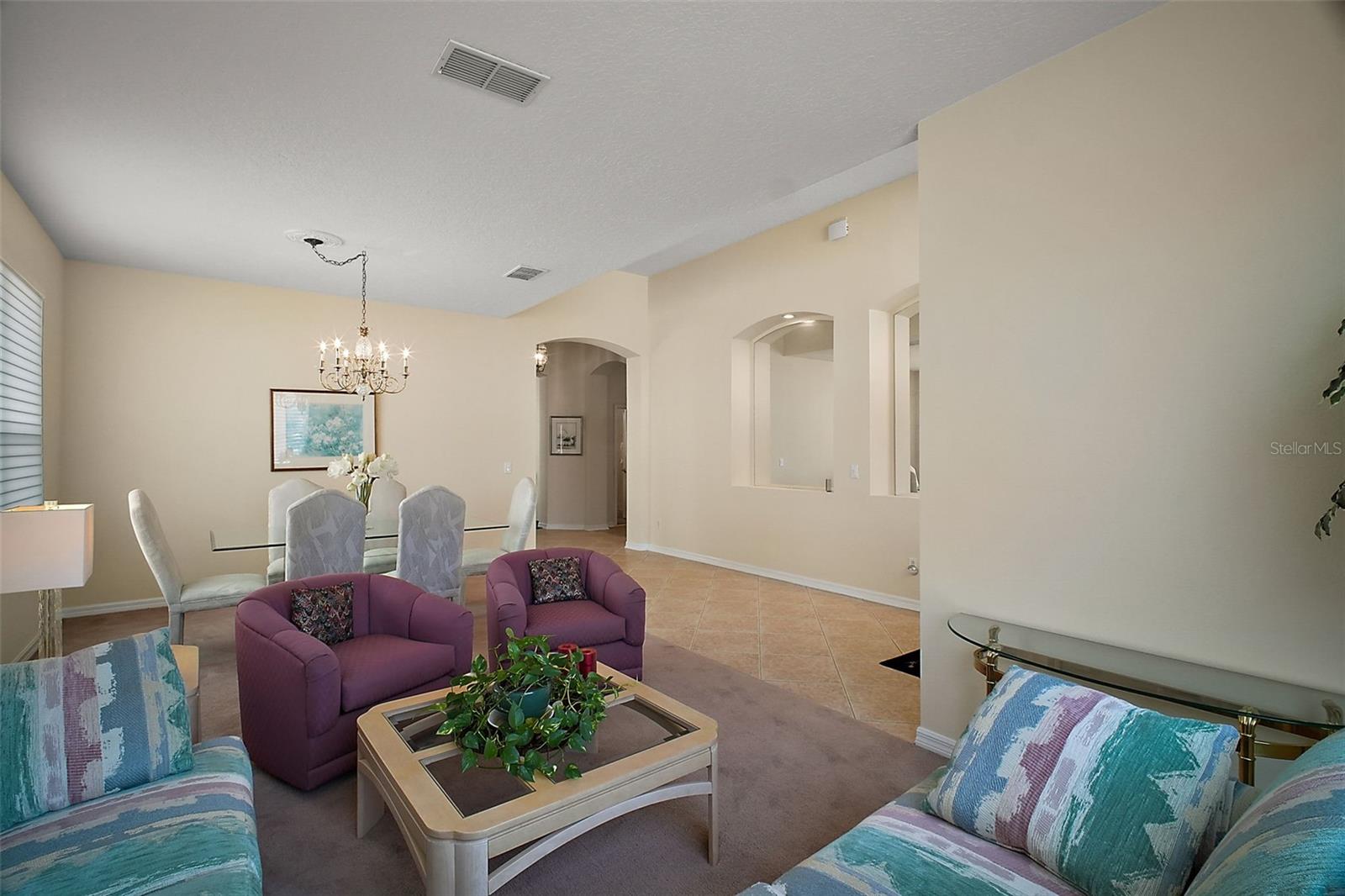 Image 10 of 53 For 8012 Saint James Way