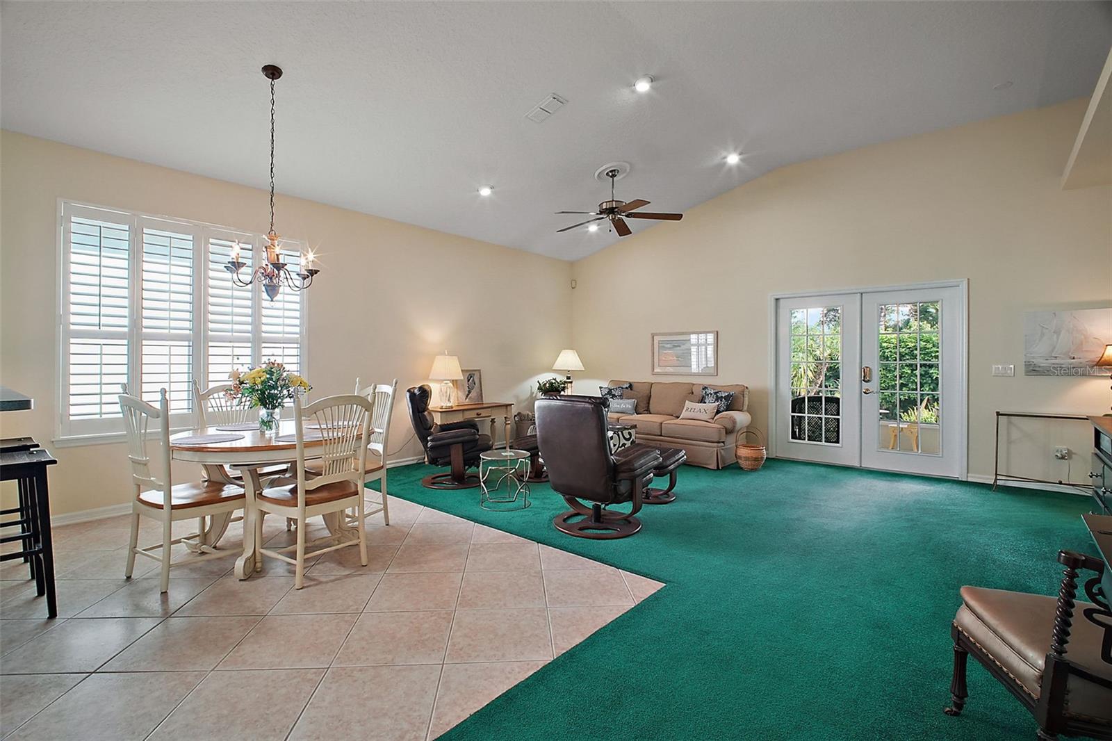 Image 19 of 53 For 8012 Saint James Way