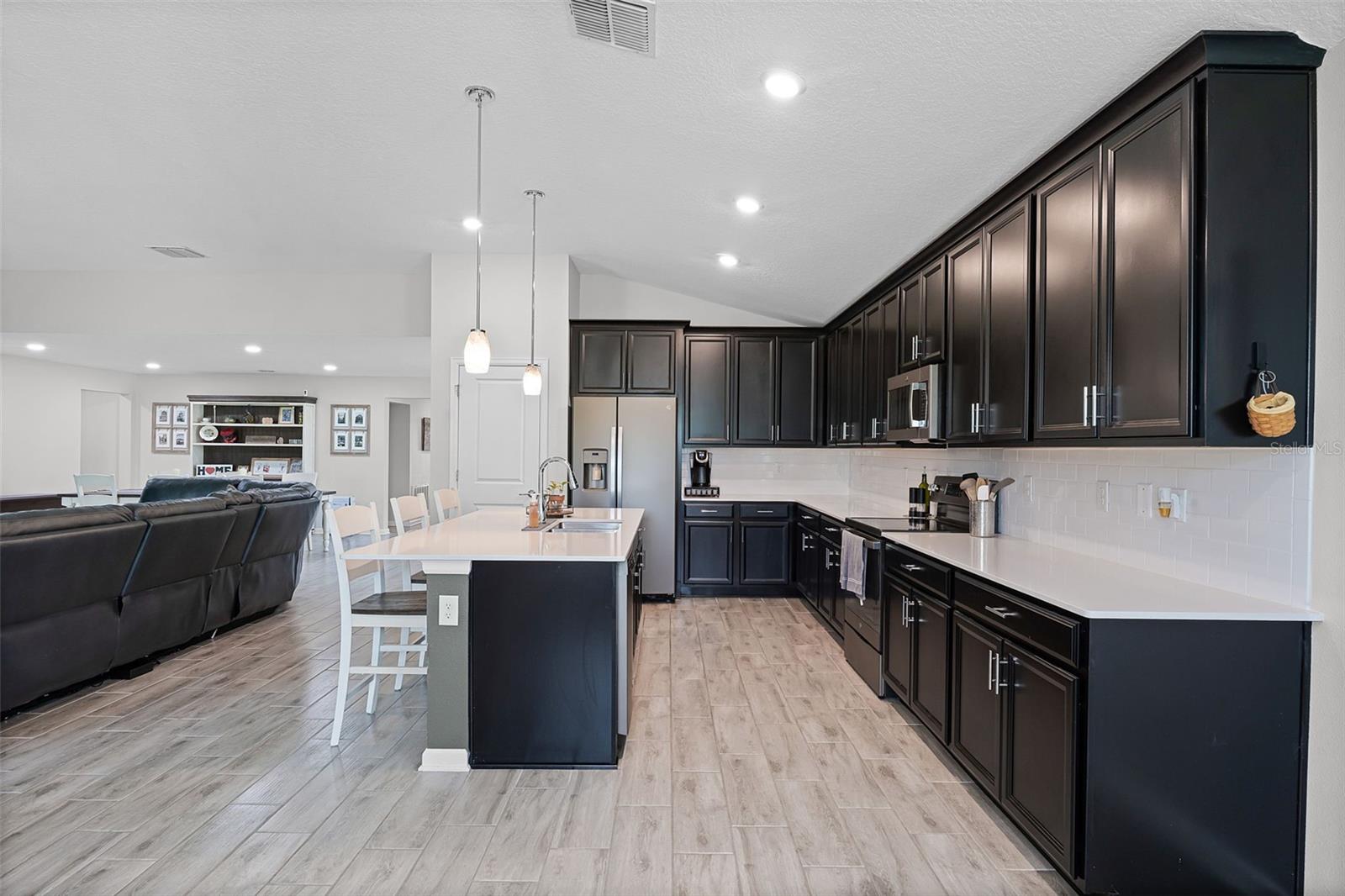 Image 12 of 37 For 5705 Alenlon Way