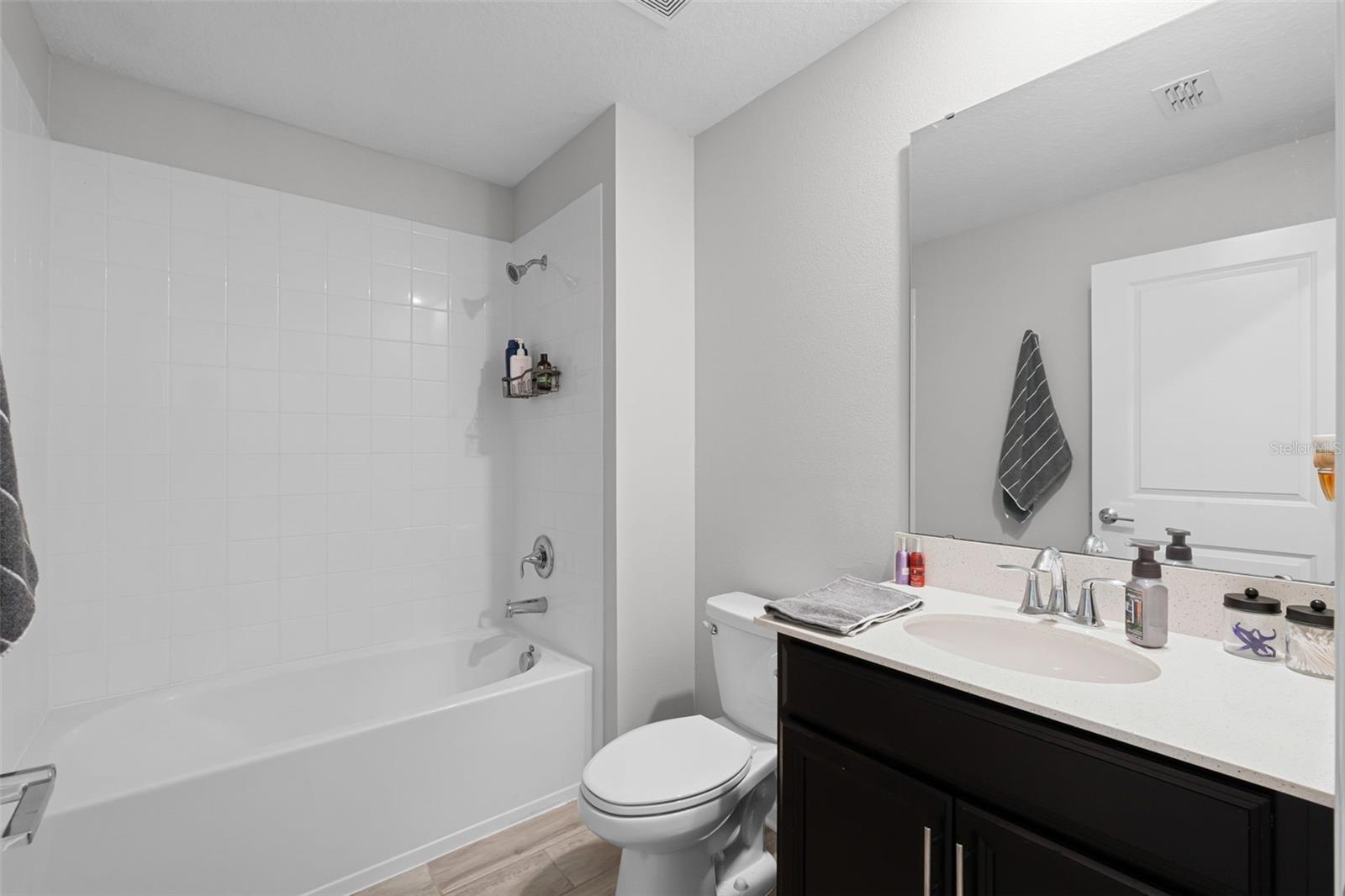 Image 32 of 37 For 5705 Alenlon Way
