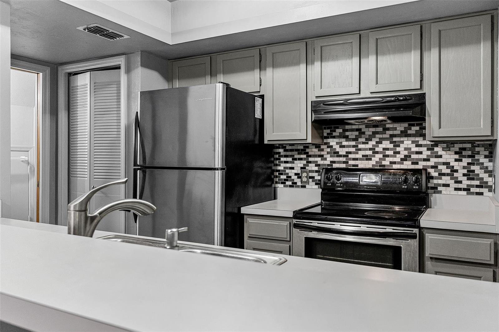 Image 15 of 43 For 2304 73rd Terrace