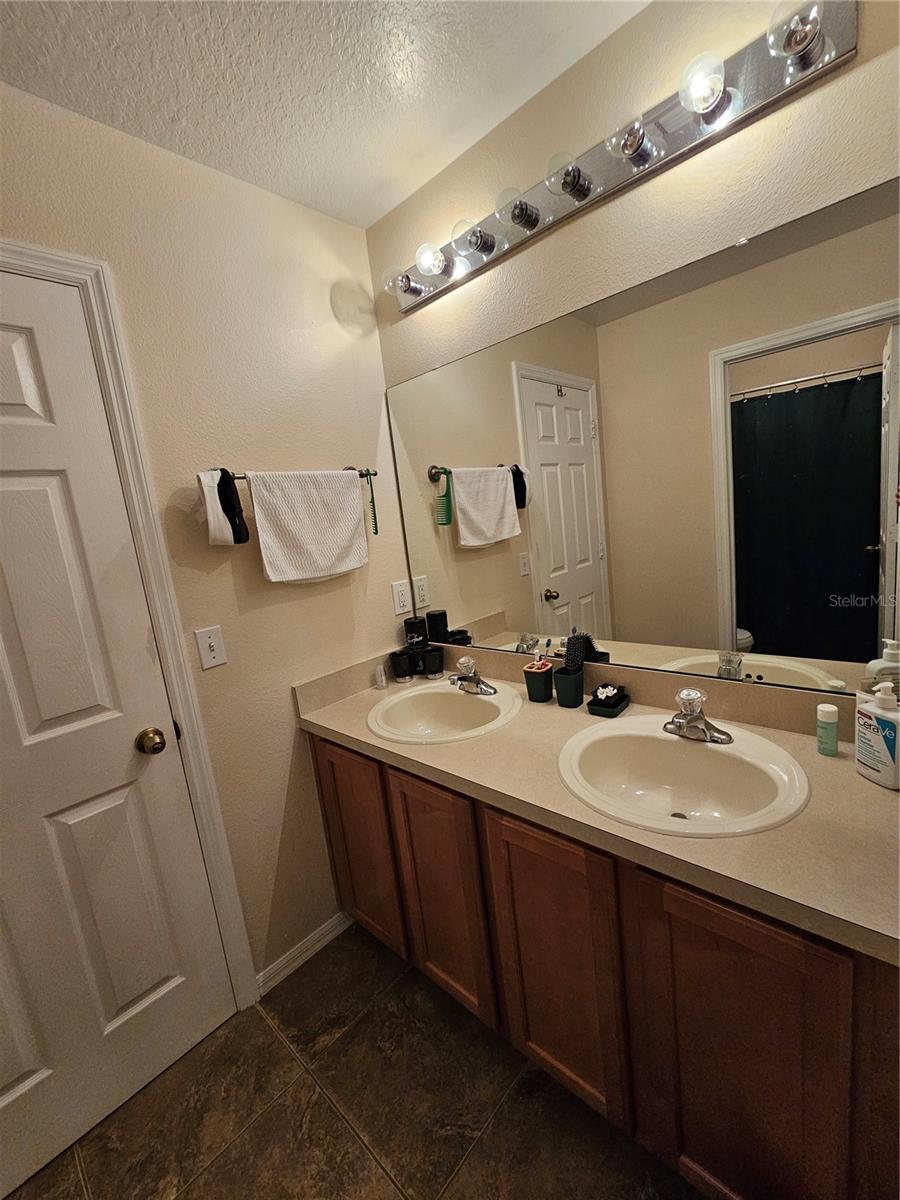 Image 12 of 24 For 699 Skyridge Road
