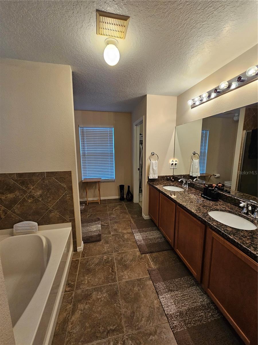 Image 6 of 24 For 699 Skyridge Road