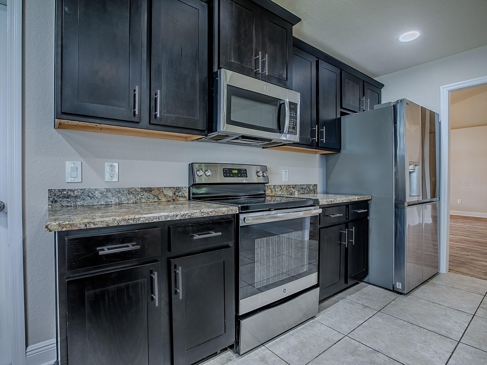 Image 12 of 59 For 3122 42nd Terrace
