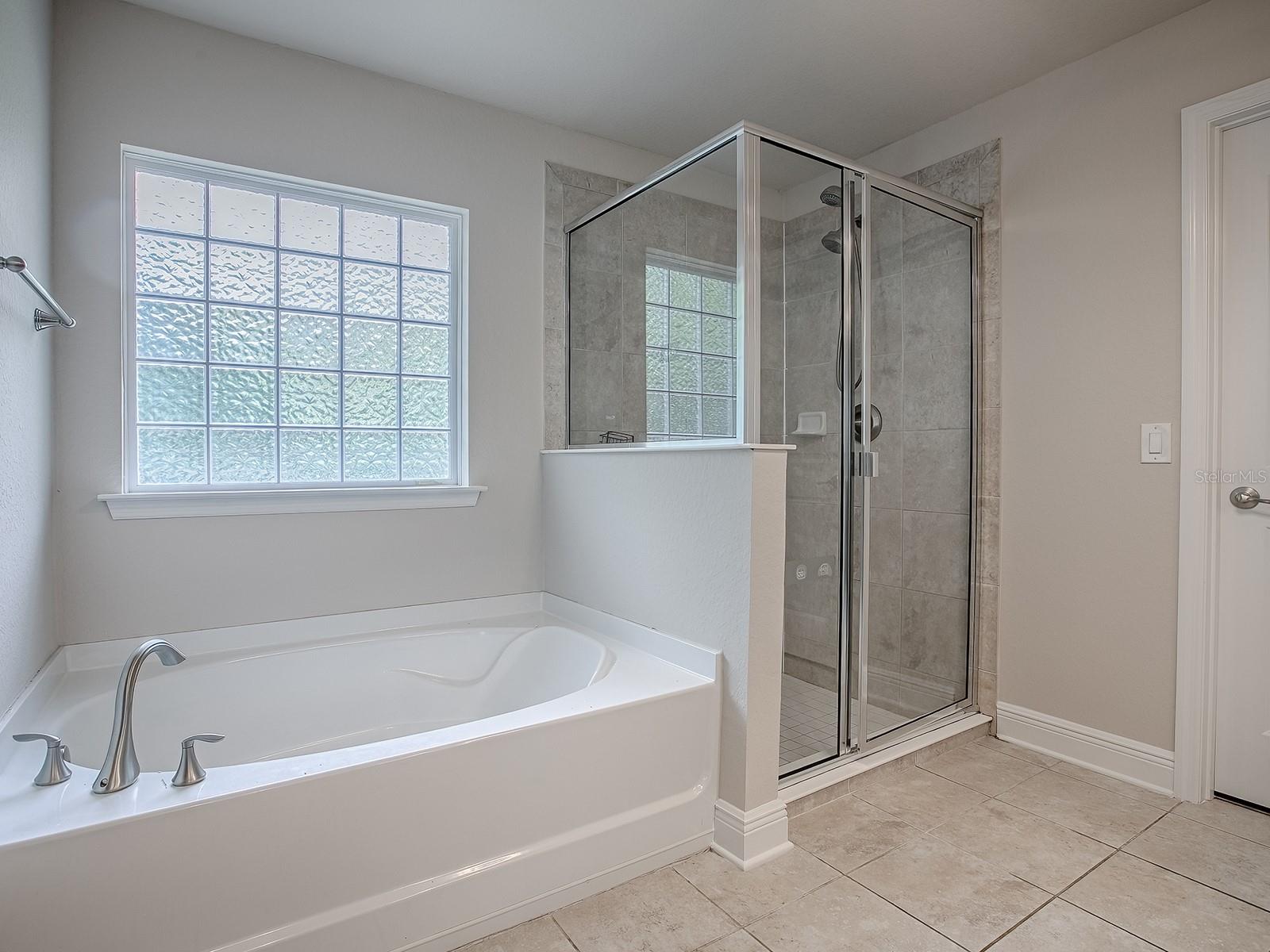 Image 26 of 59 For 3122 42nd Terrace