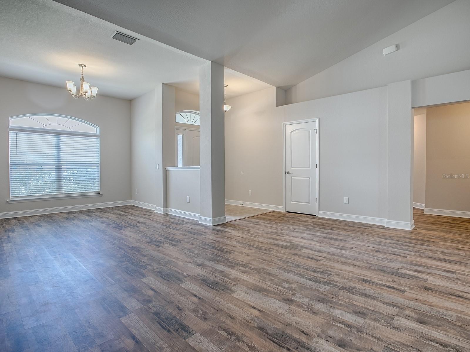 Image 3 of 59 For 3122 42nd Terrace